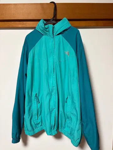THE NORTH FACE 라이트 자켓