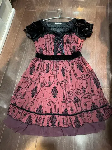 엑시즈팜 벨로아 절개 원피스