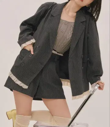 loin nuit 프릴 레이어드 디자인 자켓