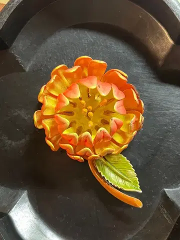 앤티크 빈티지 큰 국화 브로치