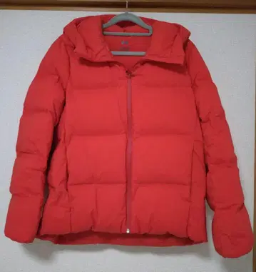 유니클로 심리스 다운 자켓 여성용