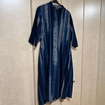 기우에몬 네이비 계열 스트라이프 반팔 원피스