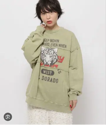 파우더 블리치 로고 풀오버 라임