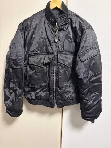 스피와크의 곤즈 자켓 WEPG-8