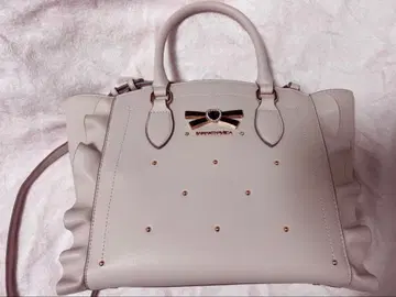 [ 인기 SAMANTHA VEGA ] 플러터 비쥬 리본 스터드