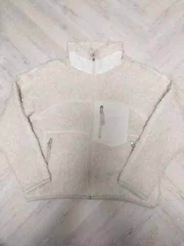 화이트 플리스 자켓