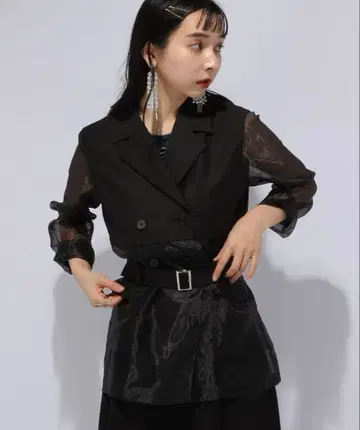 HARE (하레) 시어 절개 자켓