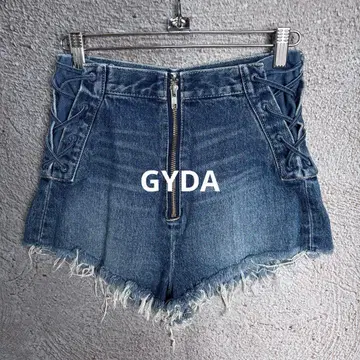 GYDA 하이 웨스트 사이드 레이스업 프론트 ZIP 데님 숏팬츠