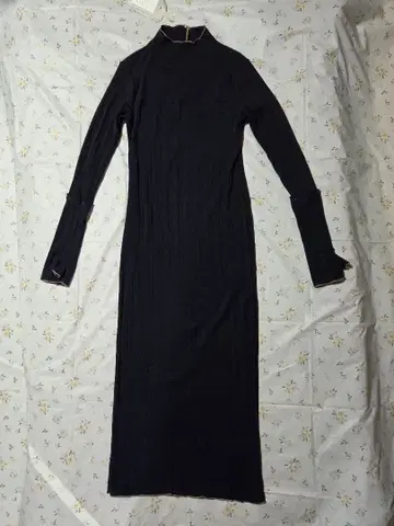 리브 하이넥 롱 원피스 네이비