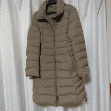 베이지 롱 다운 자켓