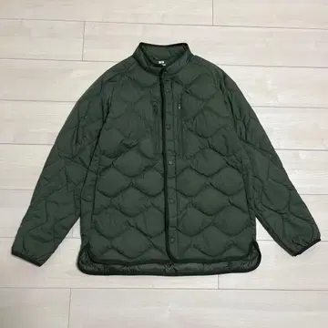 유니클로 화이트 마운티니어링 하이브리드 다운 자켓