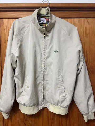LACOSTE 베이지 봄버 자켓