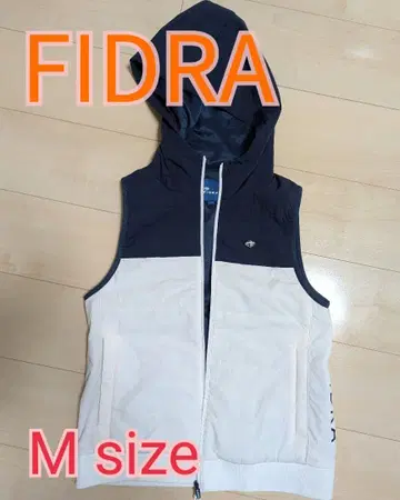 [ FIDRA ] [ 새상품급 ] 후드 부착 베스트 M 사이즈