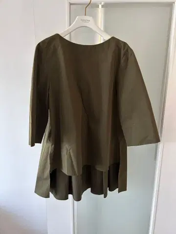 ADORE 7부 소매 코튼 블라우스