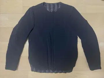 ATTACHMENT 어태치먼트 라이트 다운 노카라 블랙