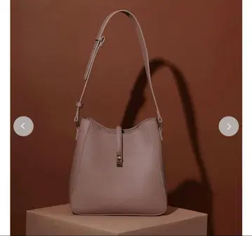 스나이델 트위스트 메탈 토트백