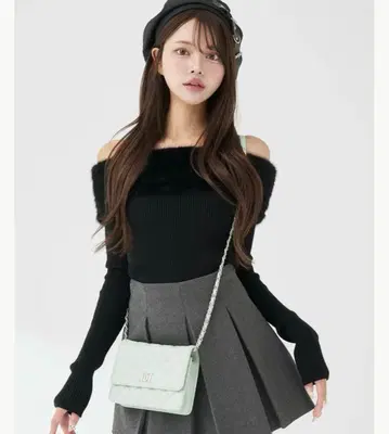 다리치 엘레강트 퍼 니트탑 블랙 BLK