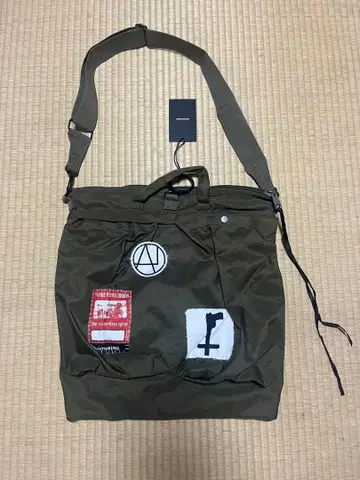 마이너스 숄더백