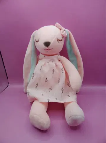 핑크색 토끼 봉제 인형