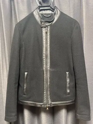 새상품급 EMMETI JURI X 램스킨 플리스 라이더 자켓