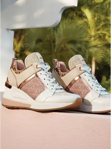 Michael Kors Georgie Trainer 6.5
