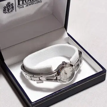 [ 미사용 하자품 ] Guess 게스 여성용 실버 손목시계 정가 $299