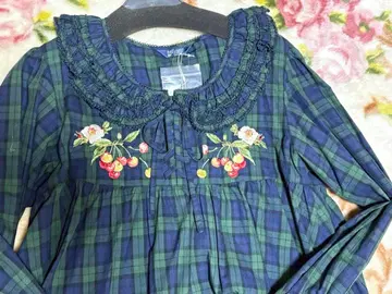 핑크하우스 자수가 들어간 네이비 그린 체크 셋업 택 포함 새상품