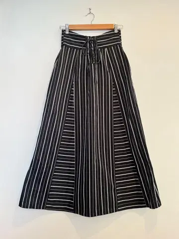 아차츄무 롱 스커트