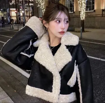 dianteCROPPED BOA MOUTON JACKET