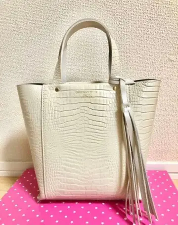 크리스찬빌라 악어 엠보싱 백 태슬