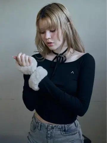 andmary Ravi fur tops