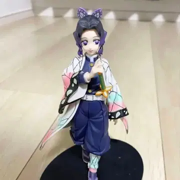 귀멸의 칼날 코쵸우 시노부 피규어