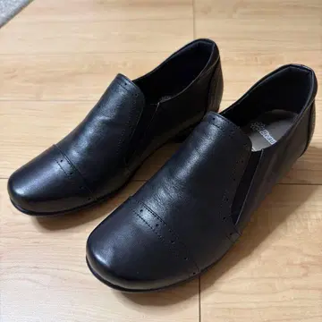 블랙 슬립온 슈즈 합성 피혁 약 5cm 힐