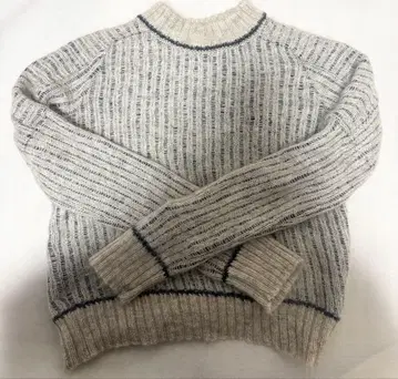 리브 긴팔 스웨터 그레이와 베이지