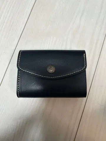 가죽 컴팩트 지갑 블랙