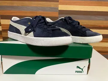 PUMA 네이비 스웨이드 스니커즈