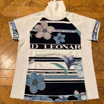 LEONARDSPORT 플라워 프린트 하이넥 스웨터 40 사이즈