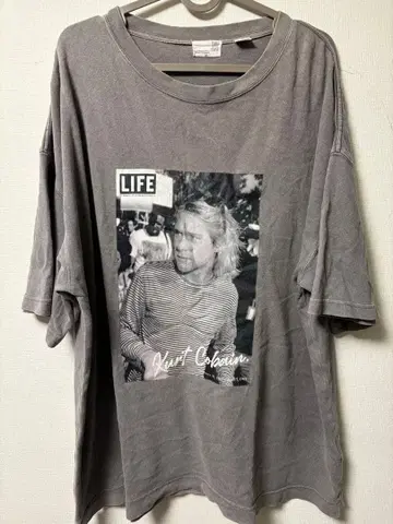 Kurt Cobain LIFE 티셔츠 M 사이즈 그레이
