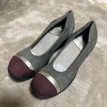 BeauFort 그레이/보르도 스웨이드 플랫슈즈