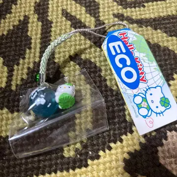 헬로키티 네츠케 스트랩 지구 클로버