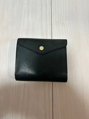 블랙 가죽 3단 폴더형 지갑