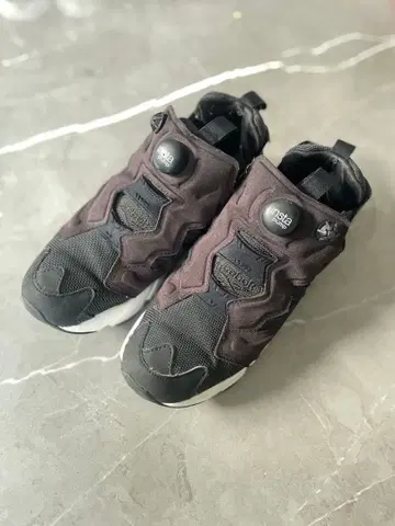 인스타 펌프 블랙 펌프 퓨리 에어 24cm