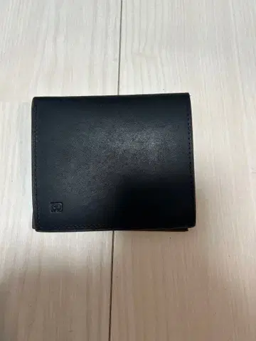 블랙 가죽 접이식 지갑