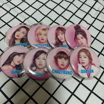 TWICE 캔뱃지 8개 세트