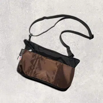 컨디션 최상 MELO 메로 사코슈 숄더백 USA제