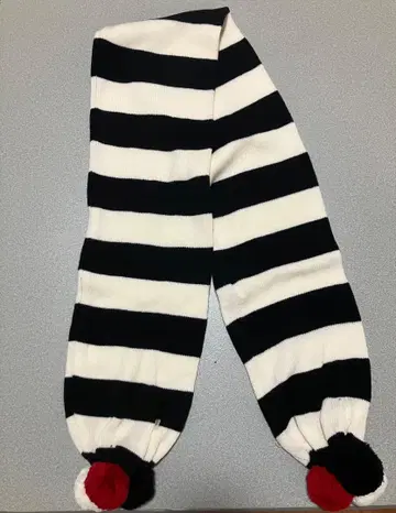 미사용 새상품 보더 머플러