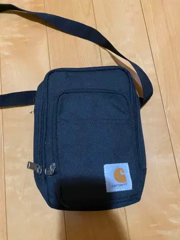 Carhartt 블랙 숄더백
