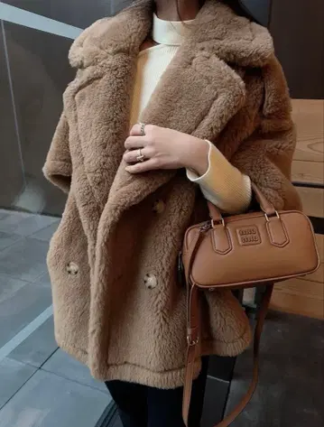 모리폰 테디 코트 카멜