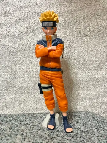 나루토 피규어 서 있는 포즈