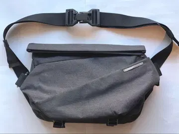 NIID Radiant Urban Sling Pro 오리가미 차콜